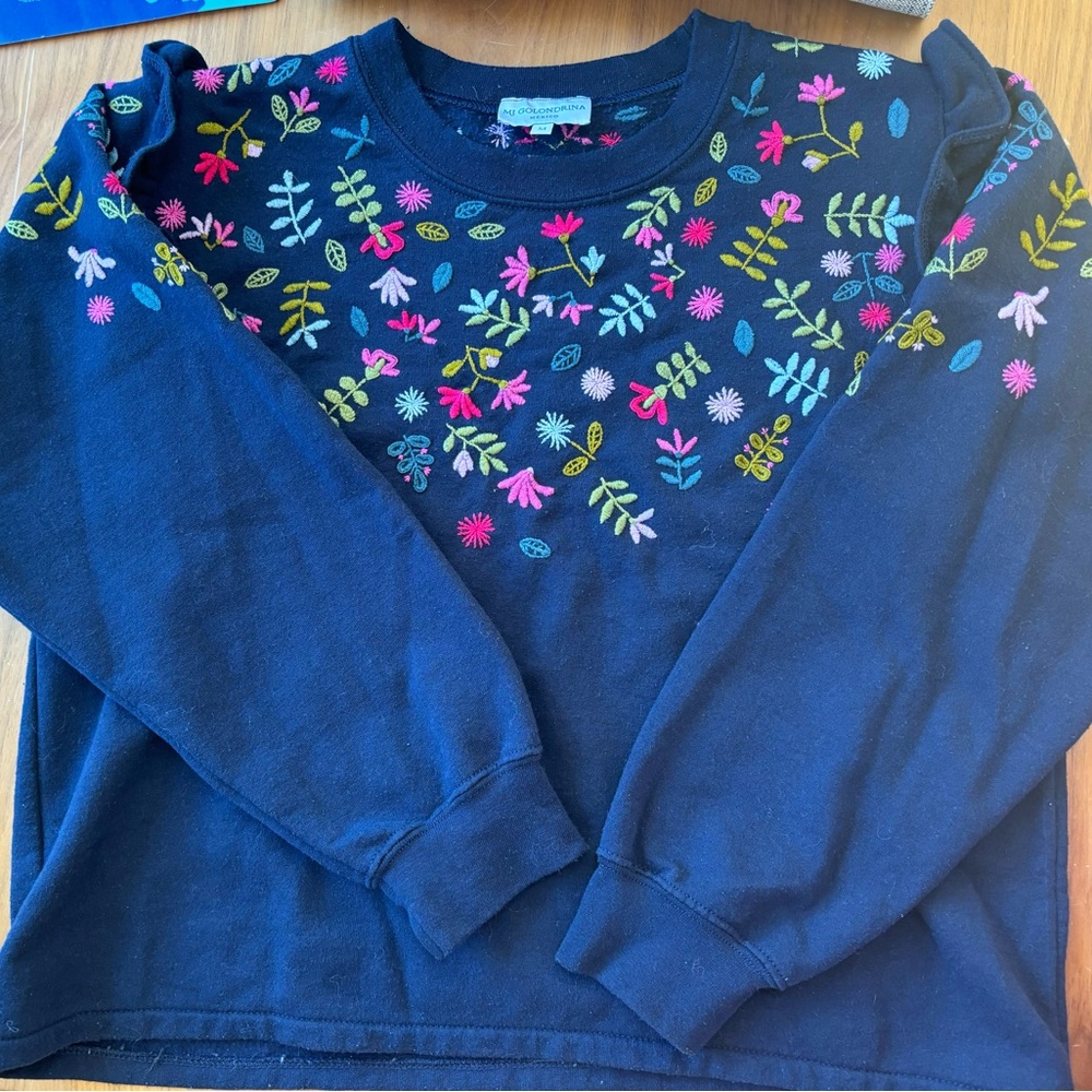 Mi Golondrina sweatshirt